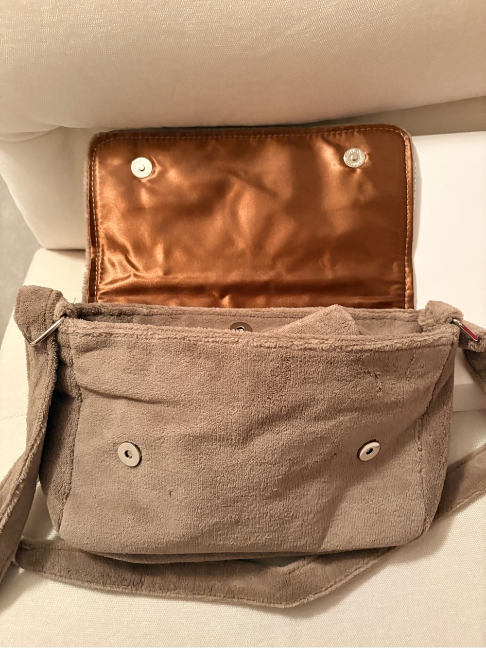 CHANEL Taupe Suede Shoulder Bag with White Logo Detail - Picture 5 of 6